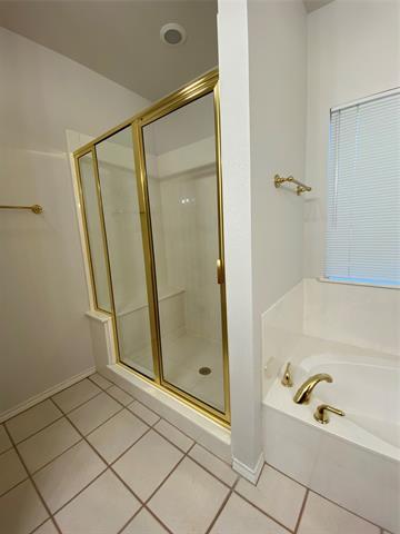 Building Photo - 4763 Red Oak Cir
