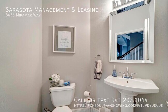 Building Photo - 8436 Miramar Way
