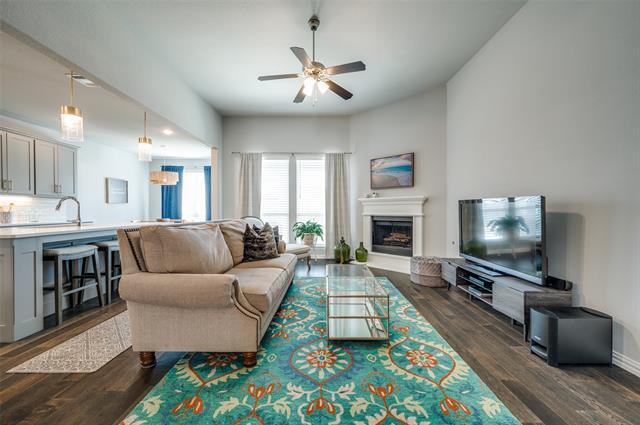 Building Photo - 3004 Comal Dr