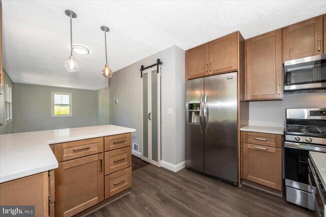 Building Photo - 13205 Okinawa Ave