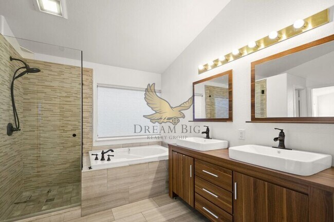 Building Photo - 9513 Cloudcroft Ave