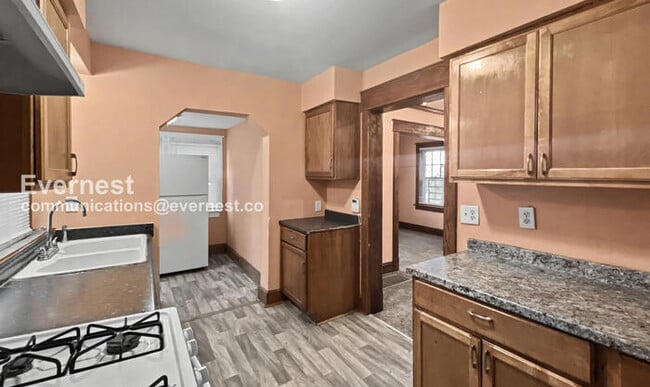 Building Photo - 3019 Walrond Ave