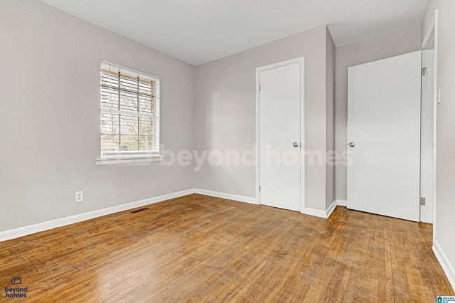 Building Photo - Beautifully Renovated Home in Adamsville -...