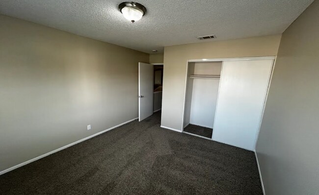 Building Photo - 11341 Rancho La Brea Dr