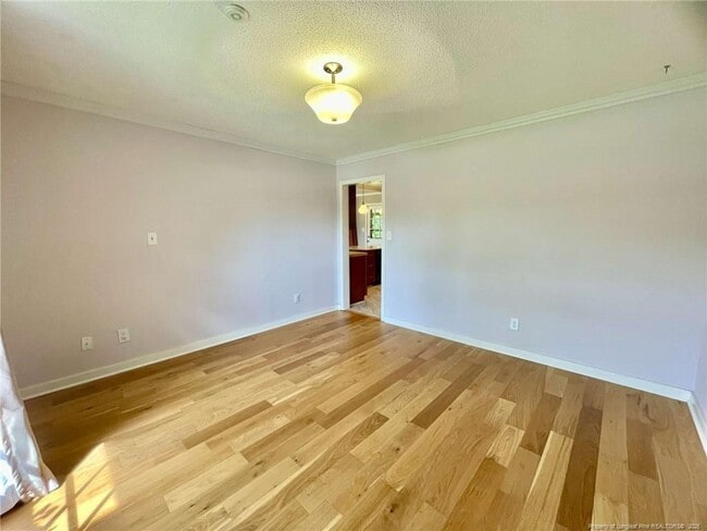 Building Photo - 2309 Village Dr