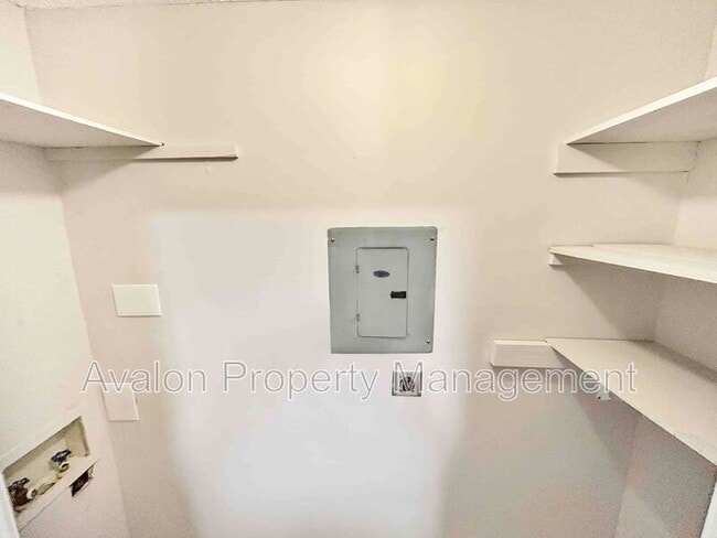 Building Photo - 2251 Salt Springs Pl