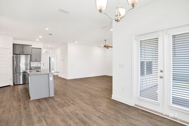 Building Photo - 4299 Montague Dr