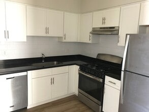 Building Photo - Charming 1 bedroom 1 bathroom