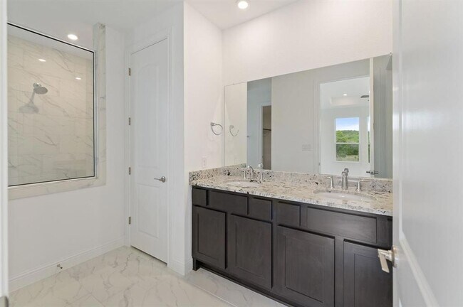 Building Photo - 1045 Villa Rialto View