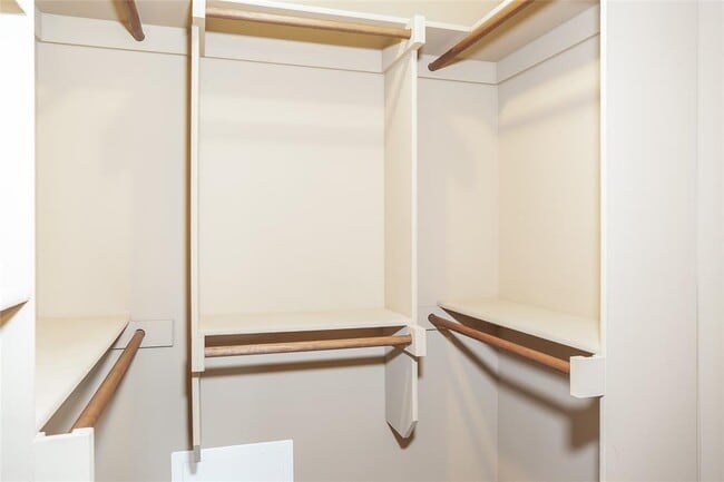 Building Photo - 7412 Comrade Ln