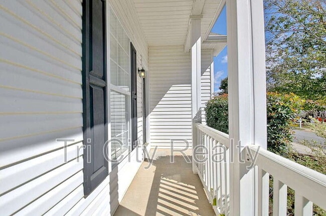 Building Photo - 109 St Albans Way