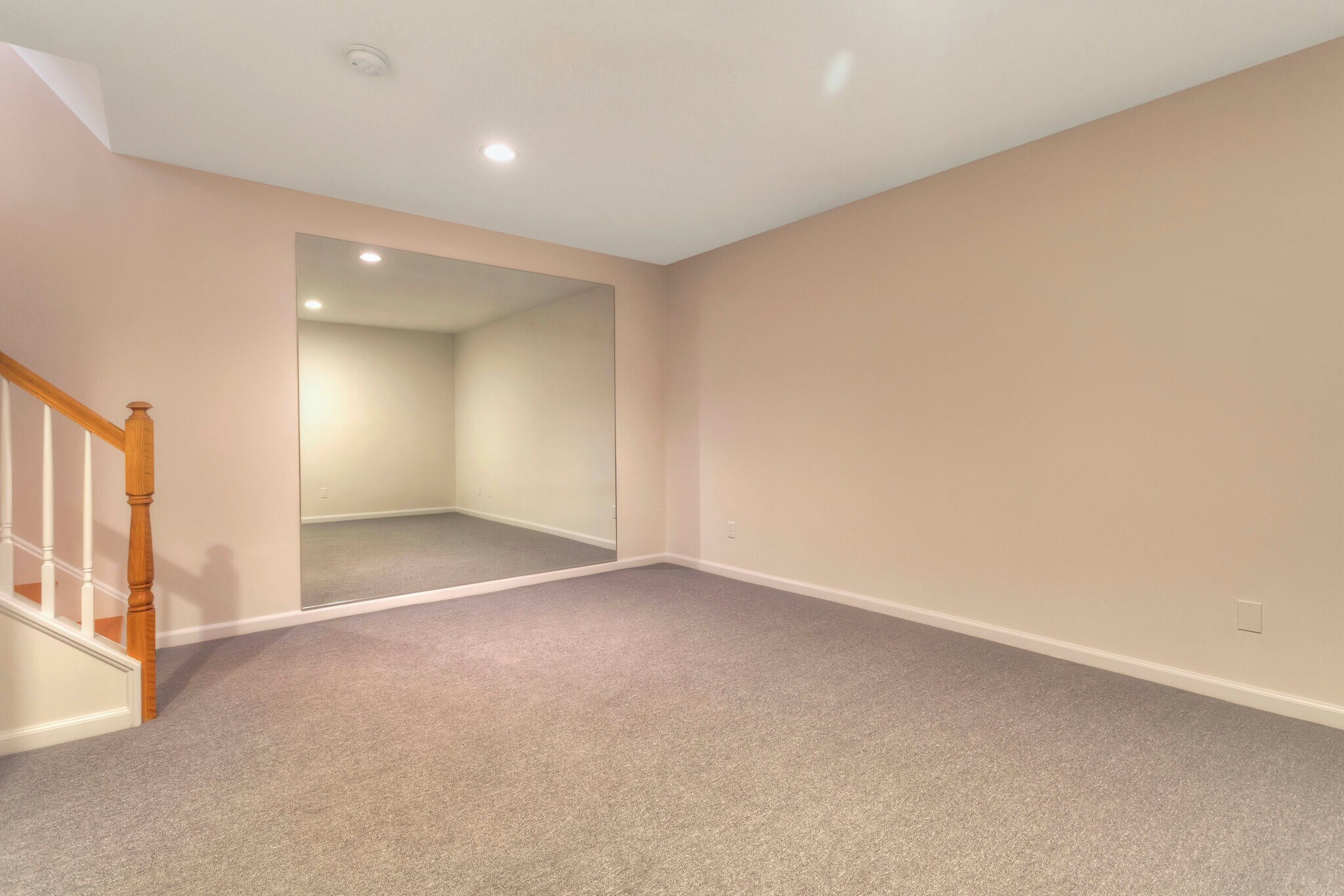 Building Photo - 124 Panorama Dr