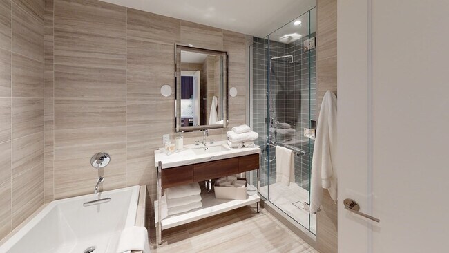 Building Photo - 430 Stuart St