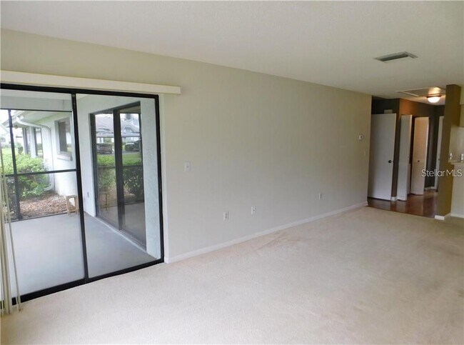 Building Photo - 2733 Countryside Blvd