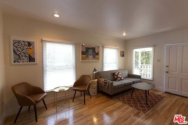 Building Photo - 2232 Allesandro St