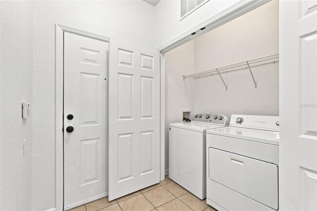 Building Photo - 3326 Robert Trent Jones Dr
