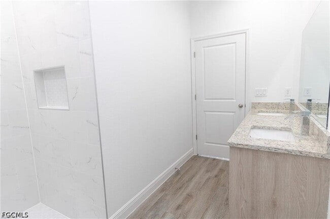 Building Photo - 1476 Rugby Cir