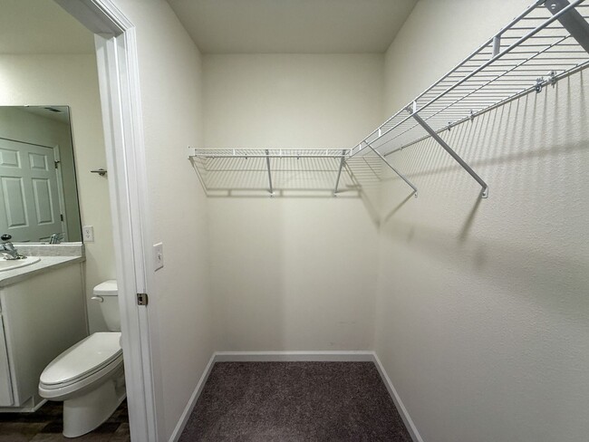 Building Photo - 3 Bedroom 2 Bath Home Located off 9 Mile R...
