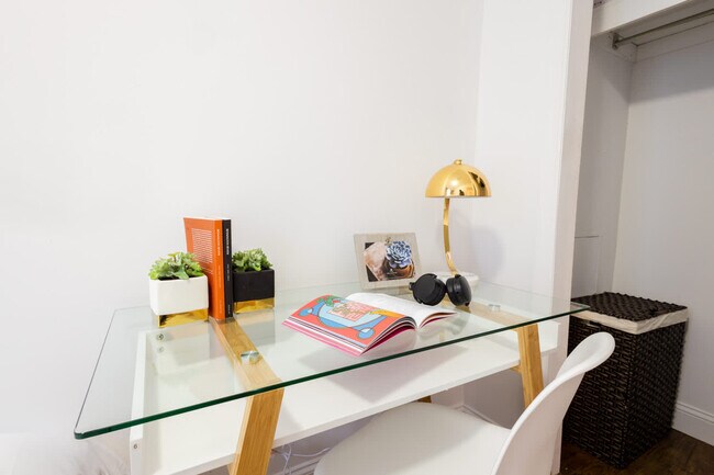 Building Photo - 1435 2nd Ave