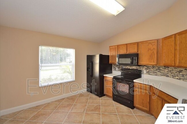 Building Photo - 5 Richfield Ln