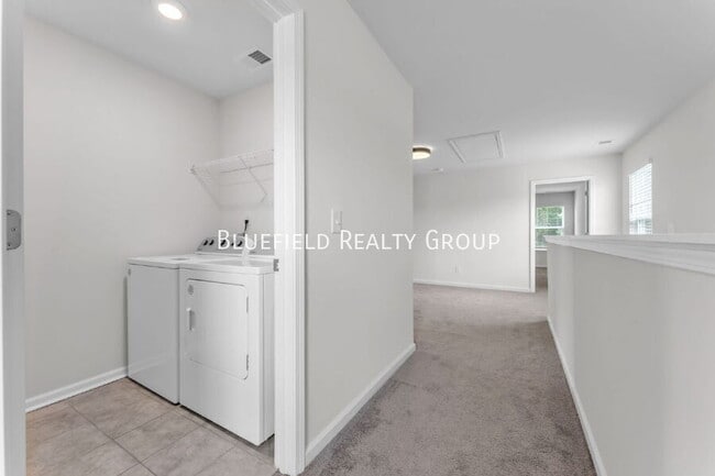 Building Photo - 909 Cherry Plum Dr