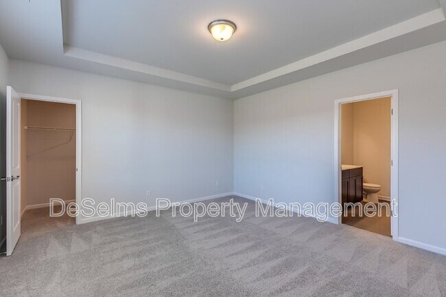 Building Photo - 3418 Hattie Ln