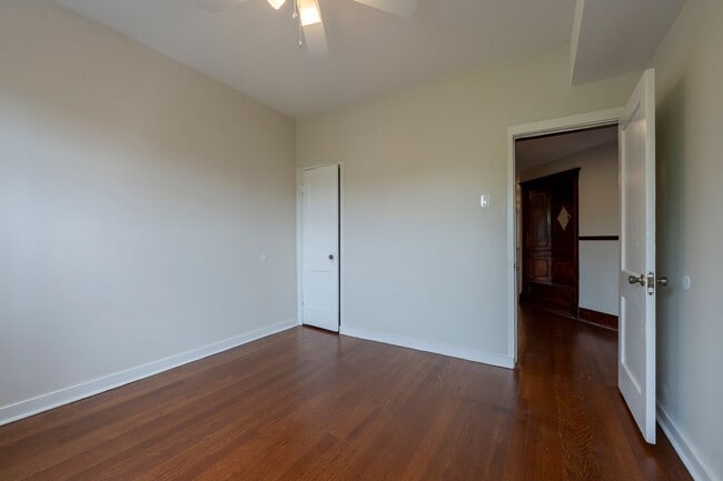 Building Photo - Spacious, Renovated 3 Bedroom 1 Bathroom