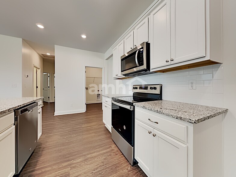 Building Photo - 299 Bering Ln