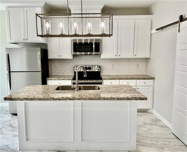 Building Photo - 22 West Dr