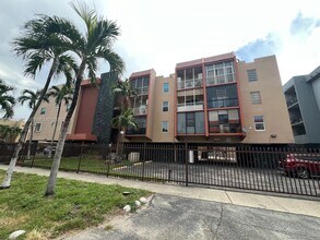 Building Photo - 6095 W 19th Ave