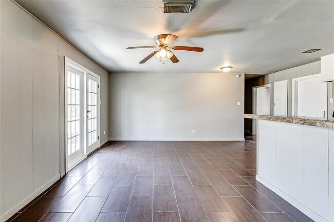 Building Photo - 6763 Glen Rock Dr