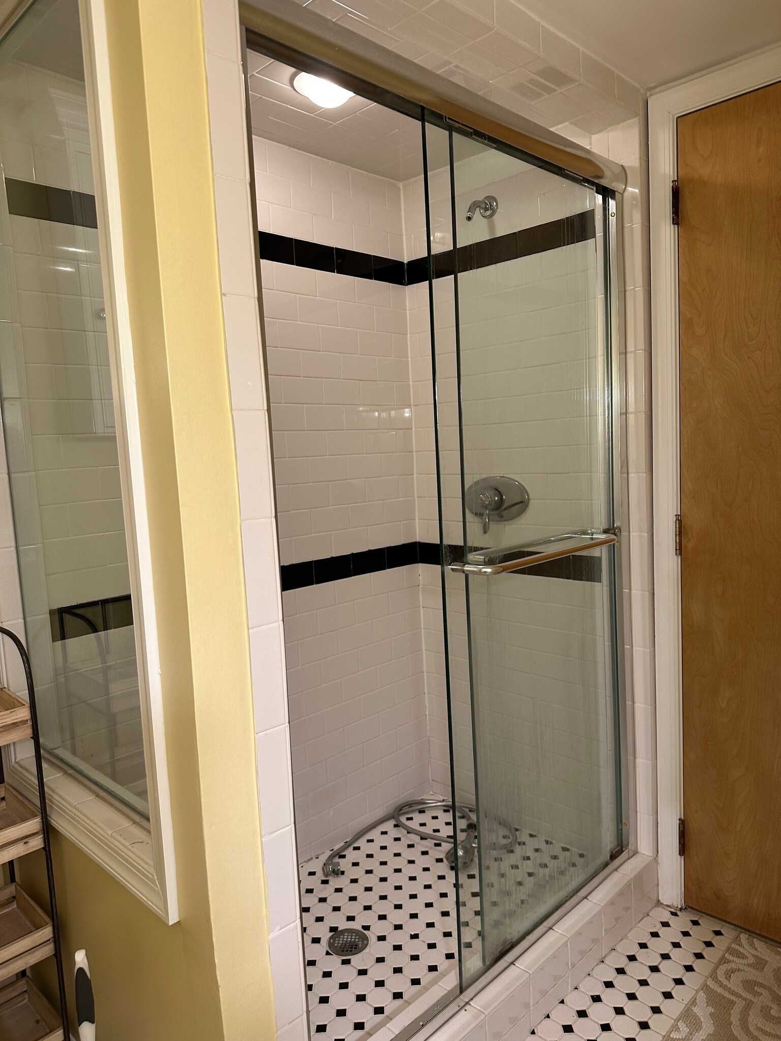Bathroom shower - 4312 River Rd NW