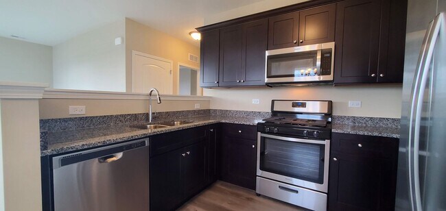 Building Photo - 511 Timber Pointe Dr