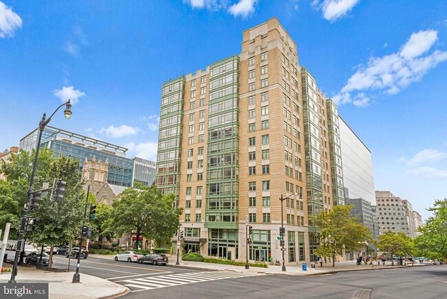 Building Photo - 1150 K St NW