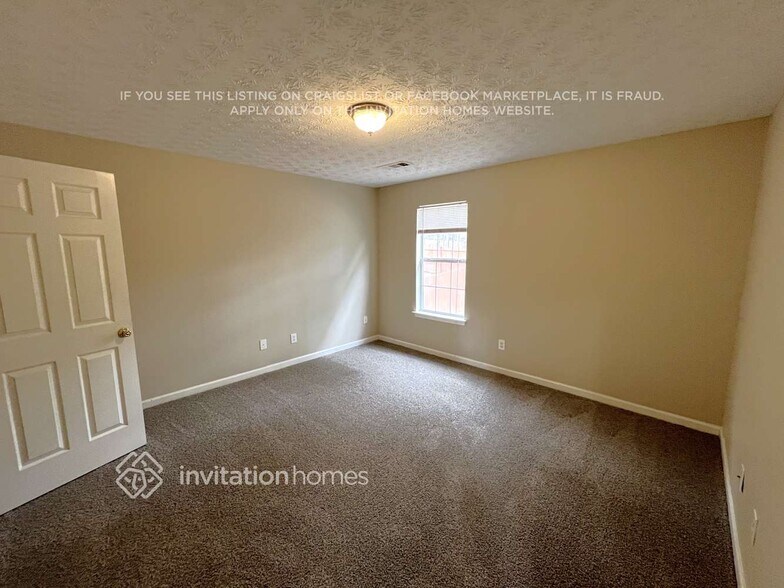 Building Photo - 1890 Riverchase Cir NE