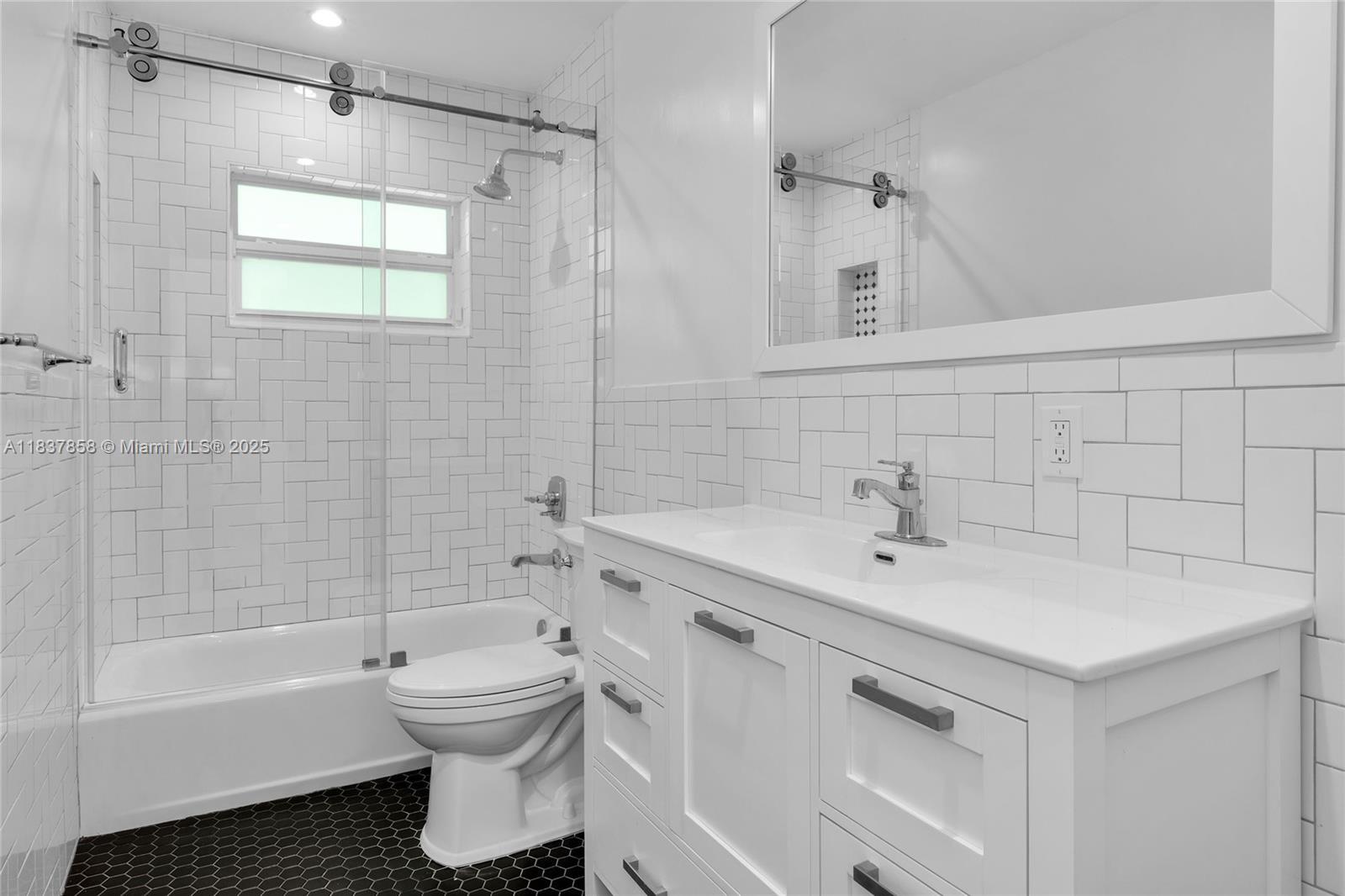 Building Photo - 5990 SW 86th St