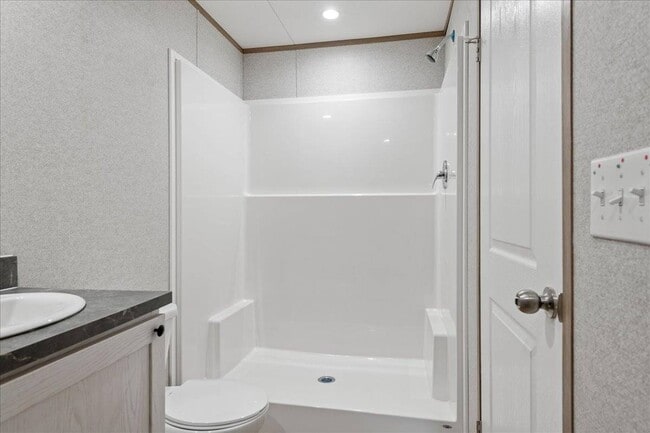 Building Photo - 1751 N Grand Ave W