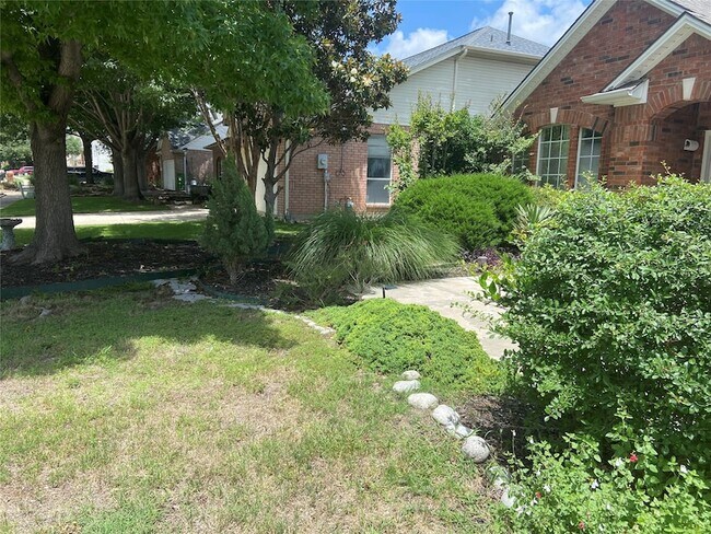 Building Photo - 5414 Plantation Ln