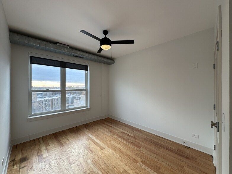 Building Photo - 2740 N Spaulding Ave