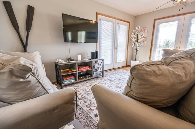 Building Photo - 31792 Hollyhock Ln