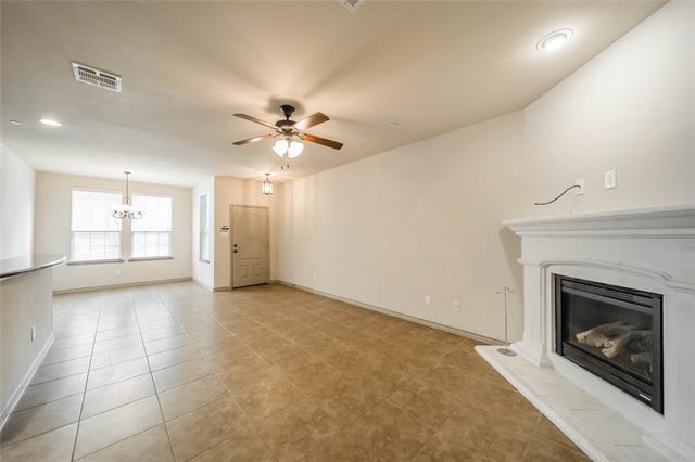 Building Photo - 2813 Sheridan Dr
