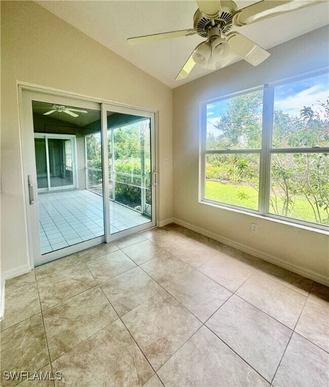 Building Photo - 351 Emerald Bay Cir