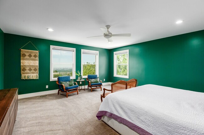 Building Photo - 4545 S Thousand Oaks Dr