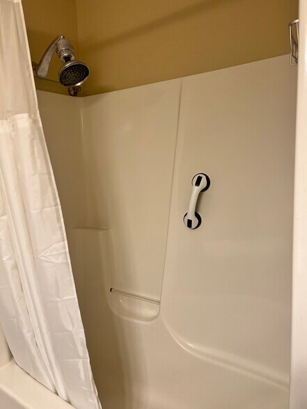 Building Photo - 1155 Swan Dr