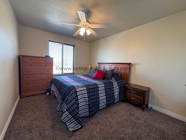 Building Photo - Beautiful Home available with Short Term L...