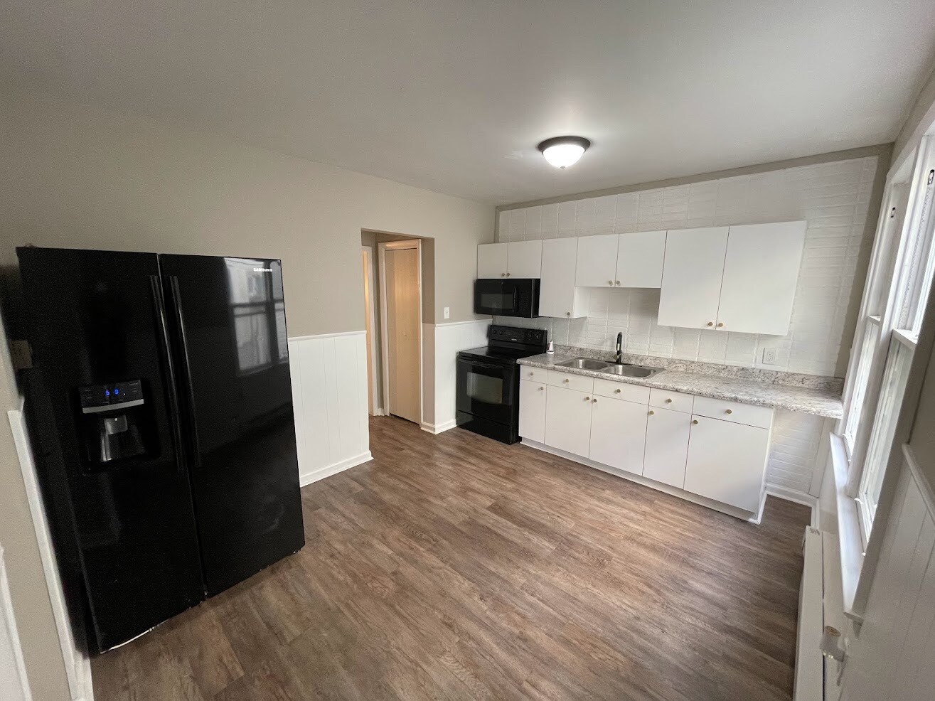 Building Photo - 111 Maffett St