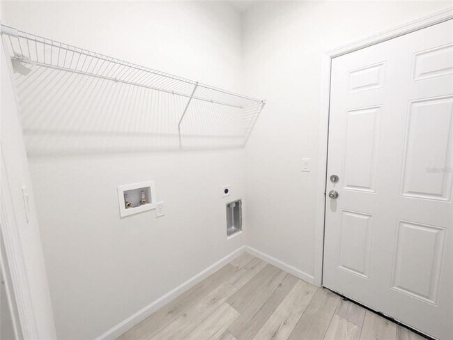 Building Photo - 16415 SW 27th Ave