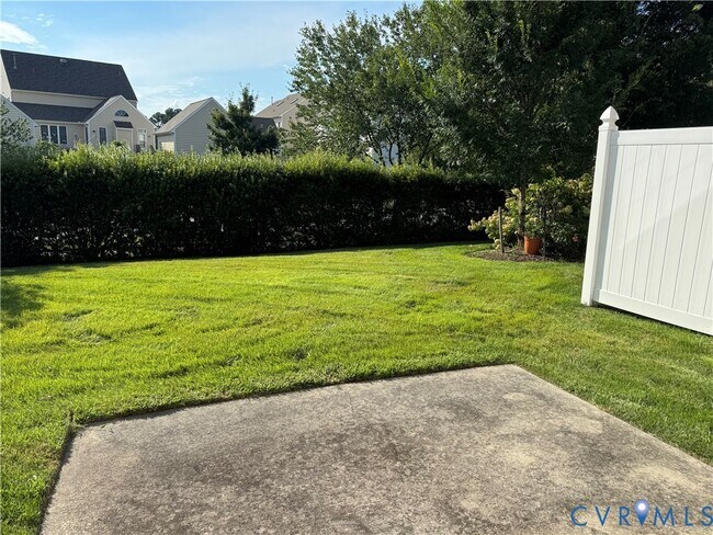 Building Photo - 940 Jamerson Ln