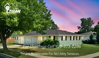 Building Photo - 2 Bedroom 1 Bath With Updates
