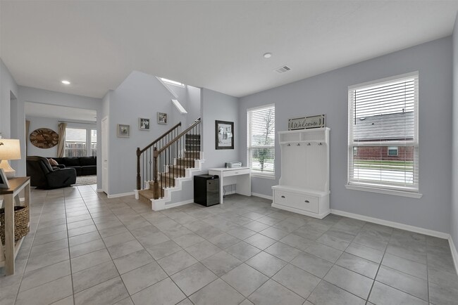 Building Photo - 1127 Littleton Ct
